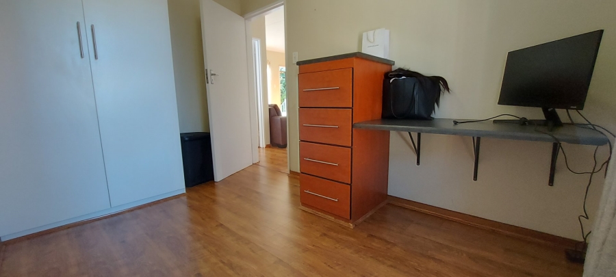 2 Bedroom Property for Sale in Langenhovenpark Free State